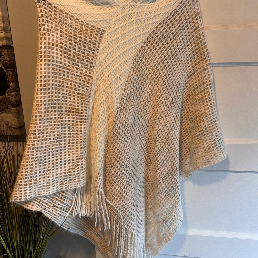 Soft cream poncho